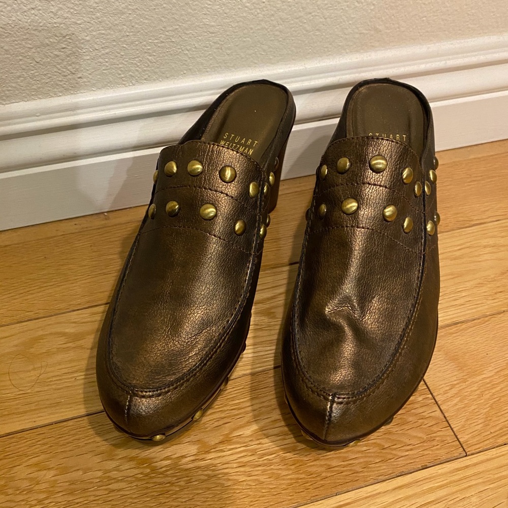 Stuart Weitzman Mule/Clog 8 1/2 Brown/Gold Spain - image 1